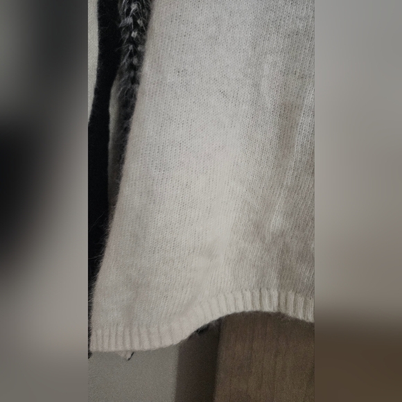 TROUVE White and black rabbit fur cardigan jacket. Faux leather trim. Size M - Picture 4 of 12